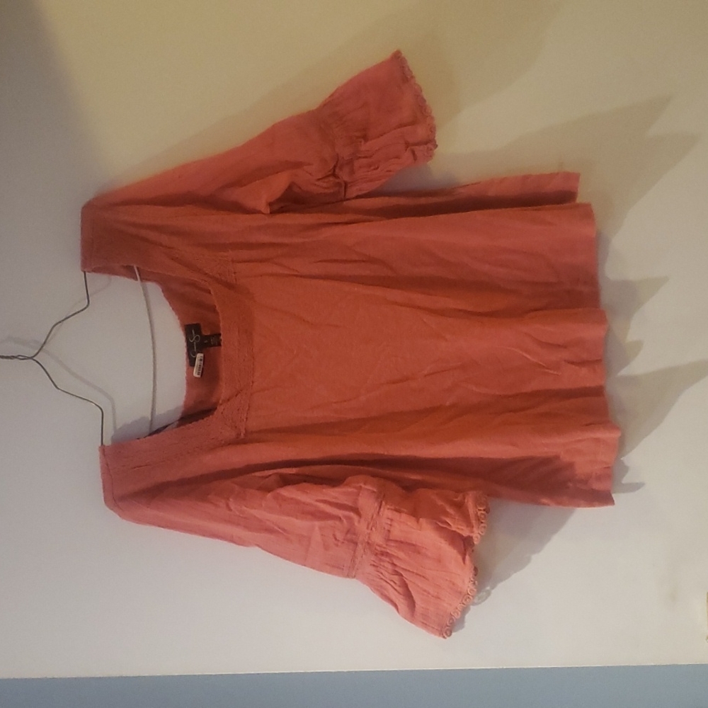 Jessica Simpson flutter sleeve top